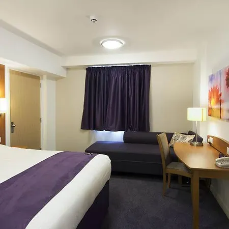 Premier Hotel 3*